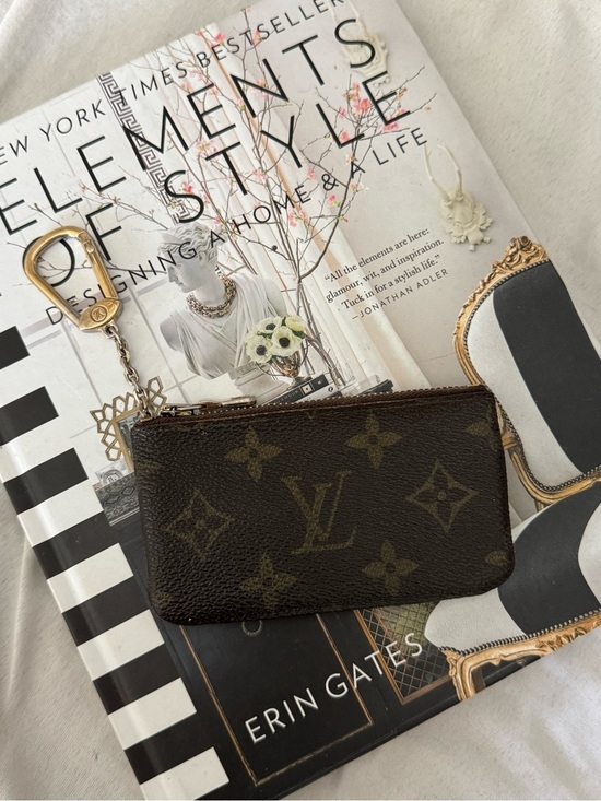 Louis Vuitton Handbags - Authentic Louis Vuitton Brown Monogram Key/Coin Pouch
